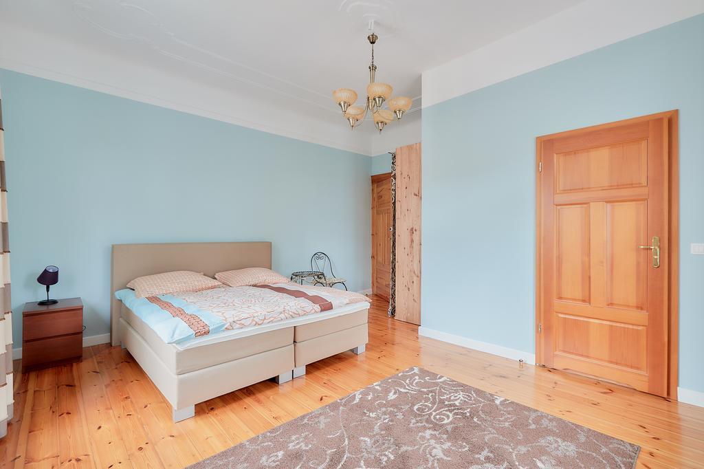Villa Cervi Cieplice Jelenia Góra Extérieur photo